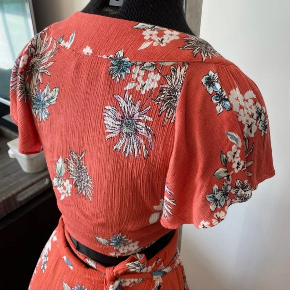 Two Piece Set - Picture 5 of 5